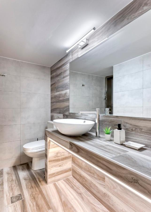 Brand New In The Heart Of The Apartment Athen