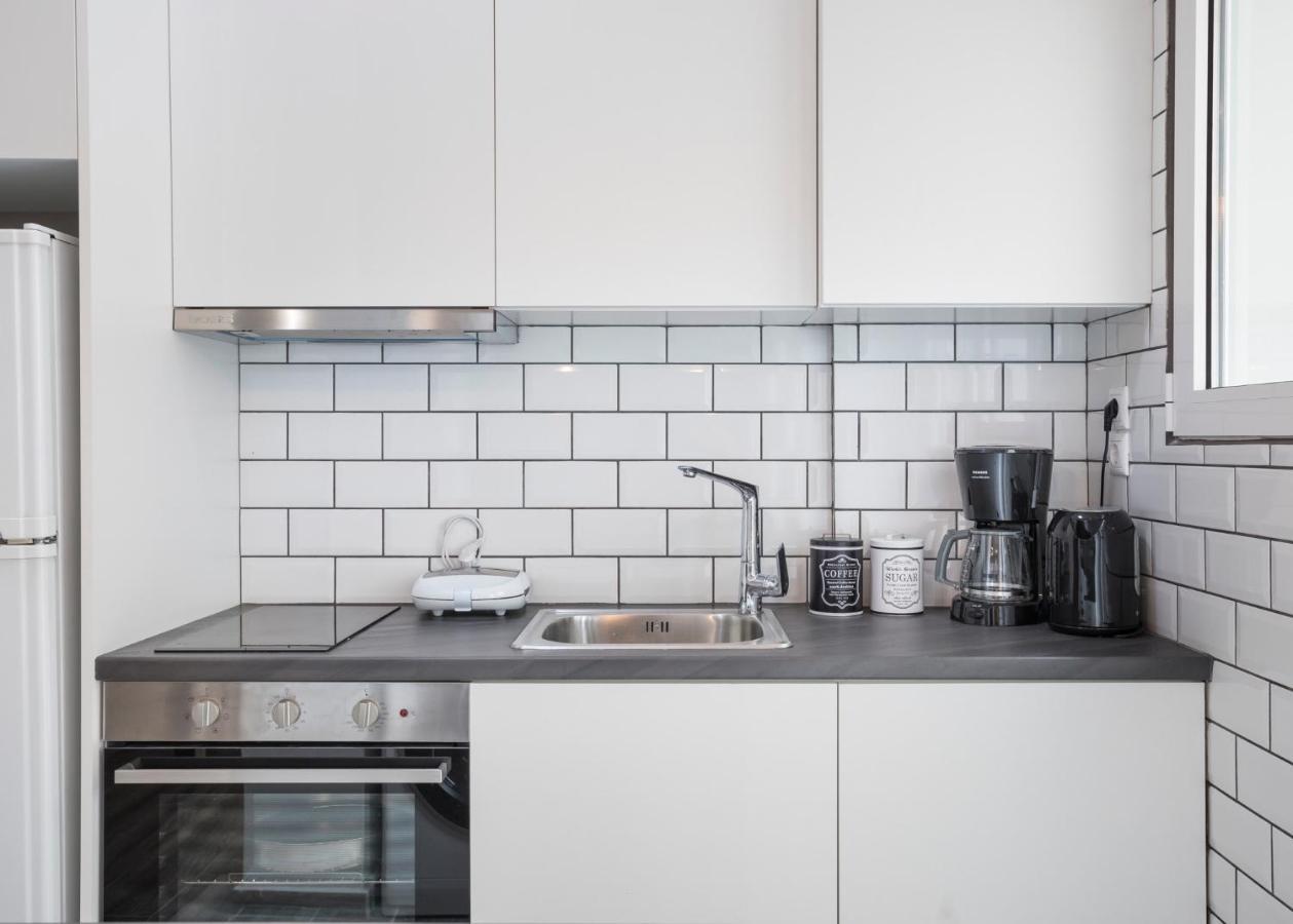 Apartment Brand New In The Heart Of The Athen