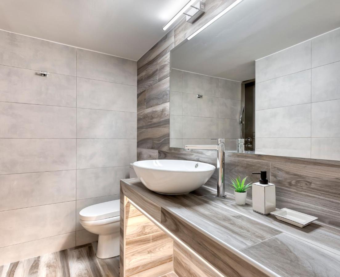 Brand New In The Heart Of The Apartment Athen